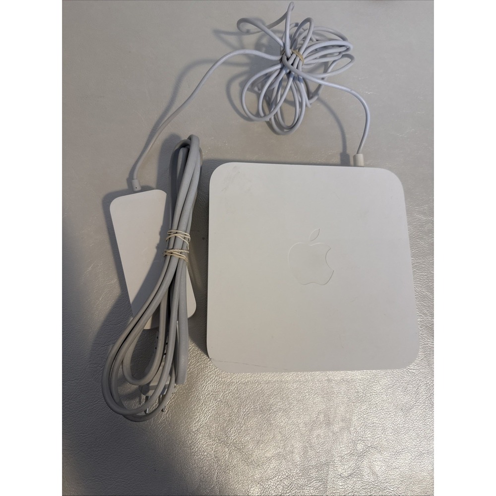 APPLE AIR PORT EXTREME A1143 - 802.11n WiFi Router Wireless Base Station Y